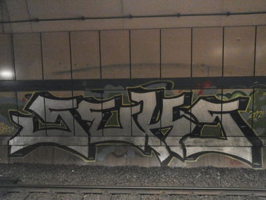 Graffiti Bombing - Photo by PetreUhlman - Seks, 2012, Frankfurt