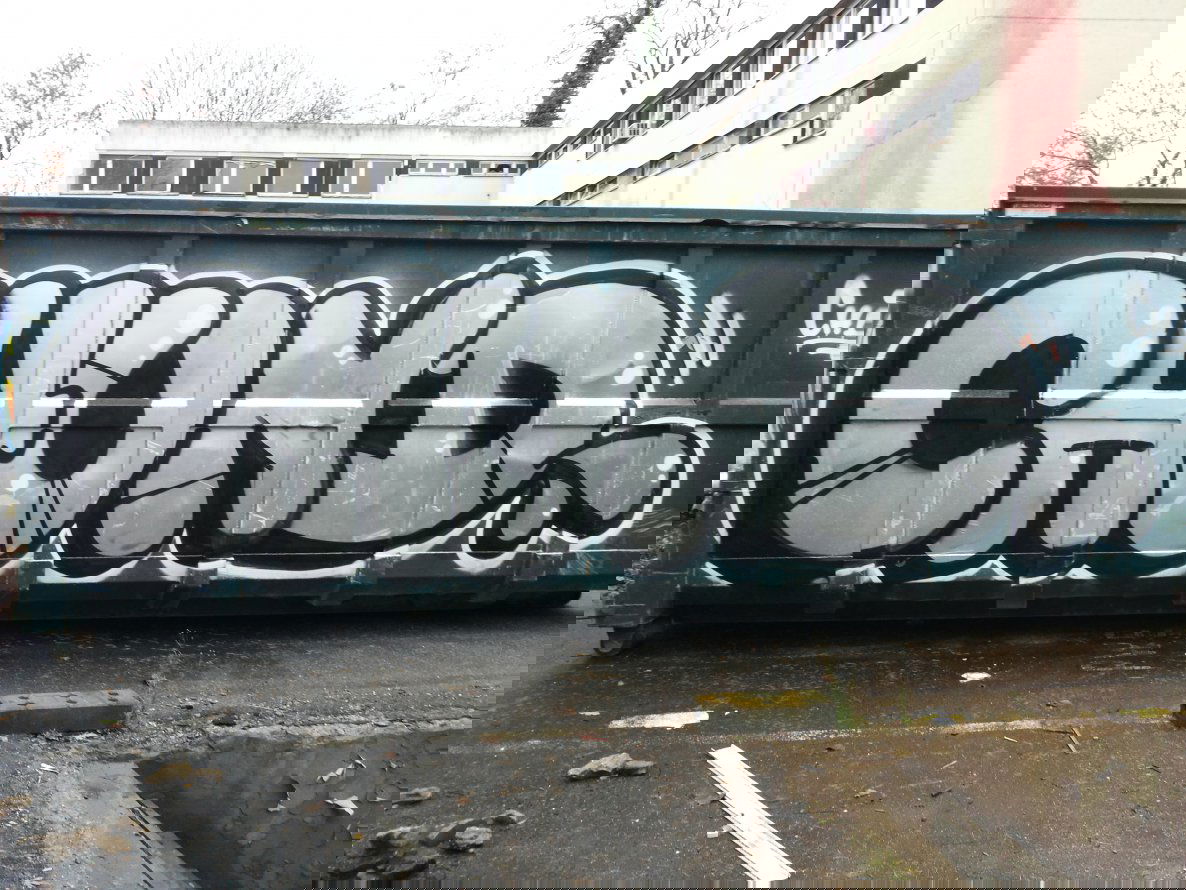 Graffiti Bombing - Photo by PetreUhlman - Chund, Dns, Frankfurt