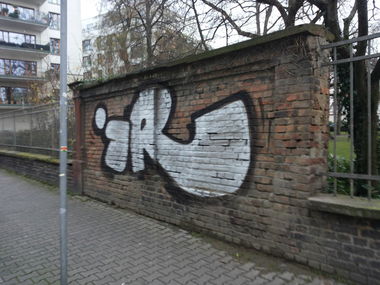 Graffiti Bombing - Photo by PetreUhlman - Ir, Frankfurt