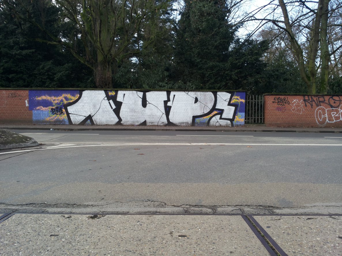 Graffiti Bombing - Photo by PetreUhlman - 1up, Dns, Frankfurt