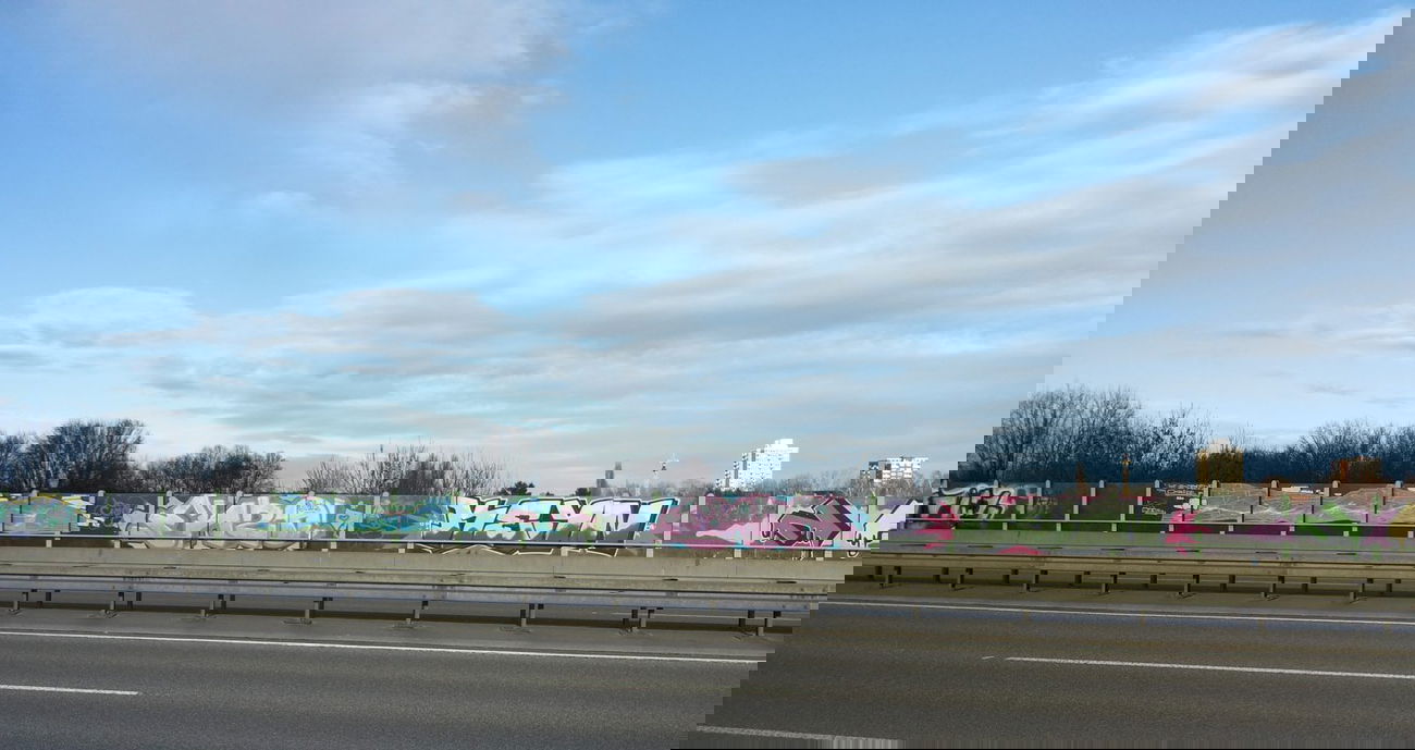 Graffiti Bombing - Photo by PetreUhlman - Raub, Enzo, Keyn