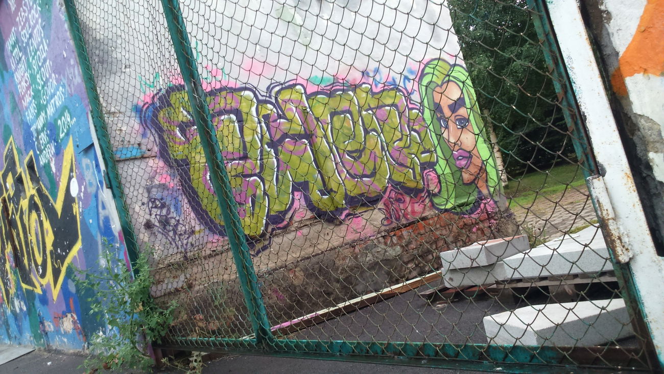 Graffiti Wall - Photo by PherZo