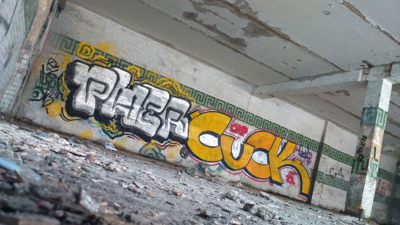 Graffiti Wall - Photo by PherZo