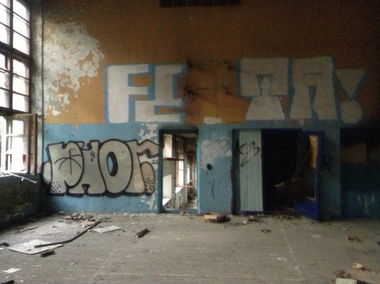 Graffiti Wall - Photo by Phor