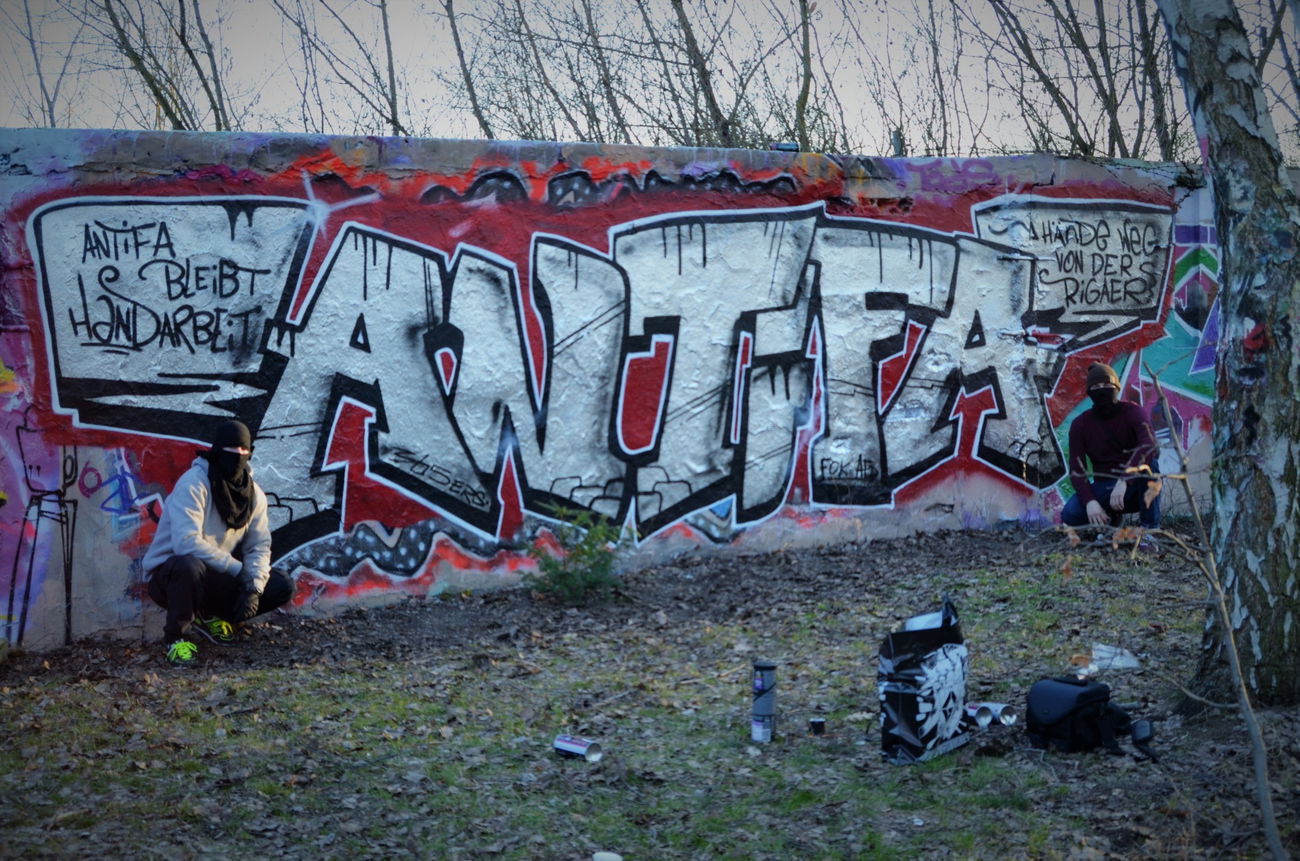 Graffiti Bombing - Photo by Phunkone - Antifa, Oldenburg, Berlin (2016)