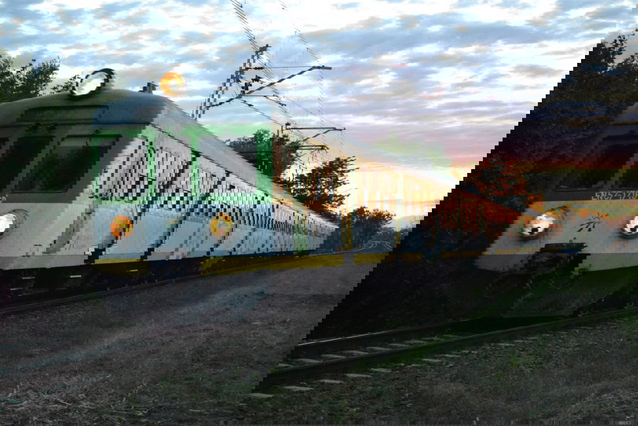 Graffiti Artwork in Warsaw - Photo by PierdolSieCREW - EN, 57 (2013)