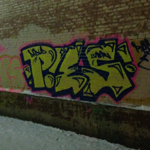 Graffiti Wall - Photo by Pies_one - pies (2014)