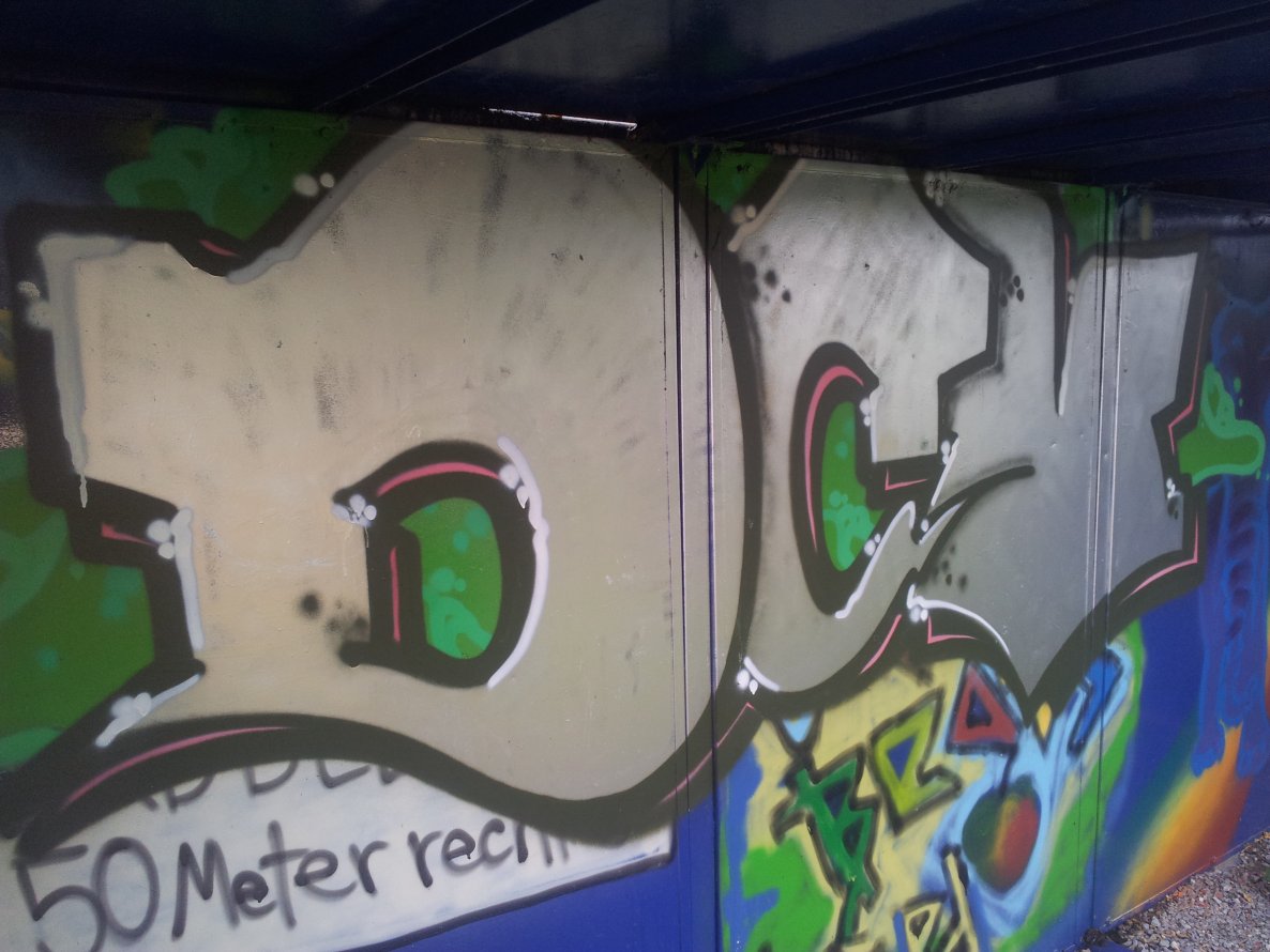 Graffiti Bombing in Menden - Photo by Pillepalle - DCV, HSC
