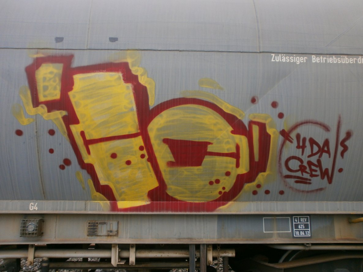 Graffiti Train - Photo by Pillepalle - IO
