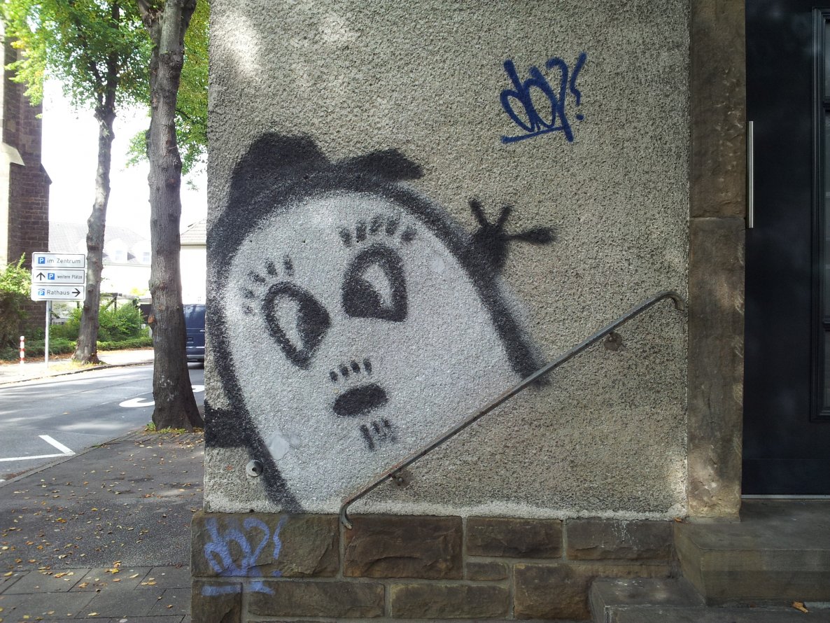 Graffiti Bombing - Photo by Pillepalle