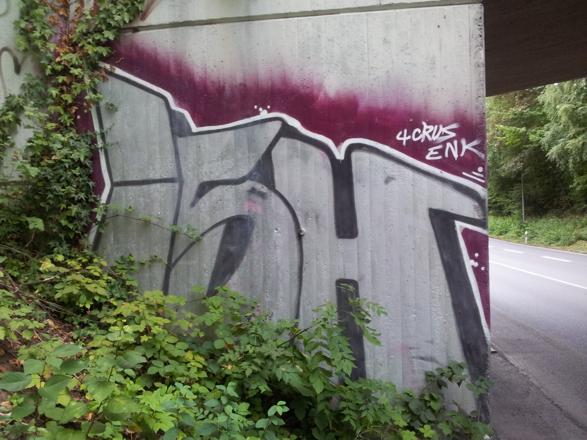 Graffiti Bombing - Photo by Pillepalle - ISH, FOG