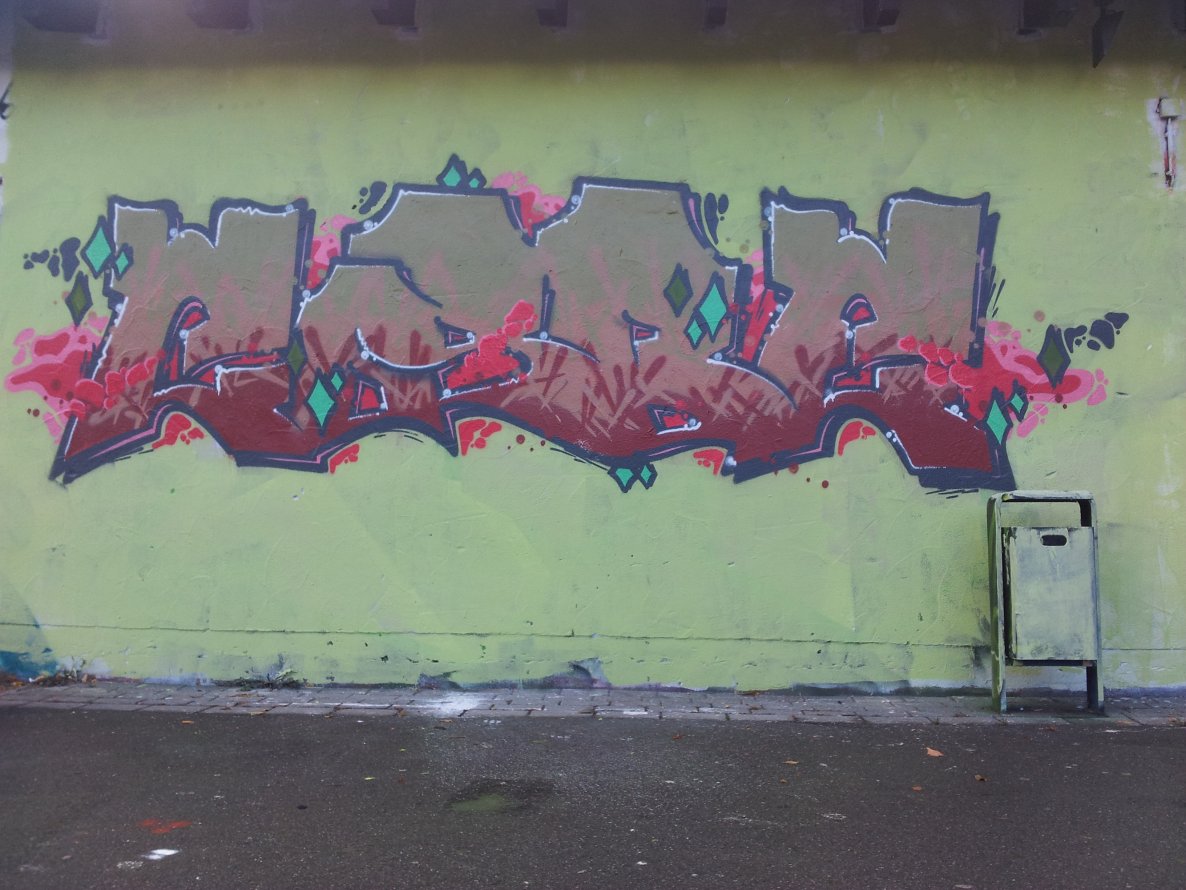 Graffiti Wall - Photo by Pillepalle