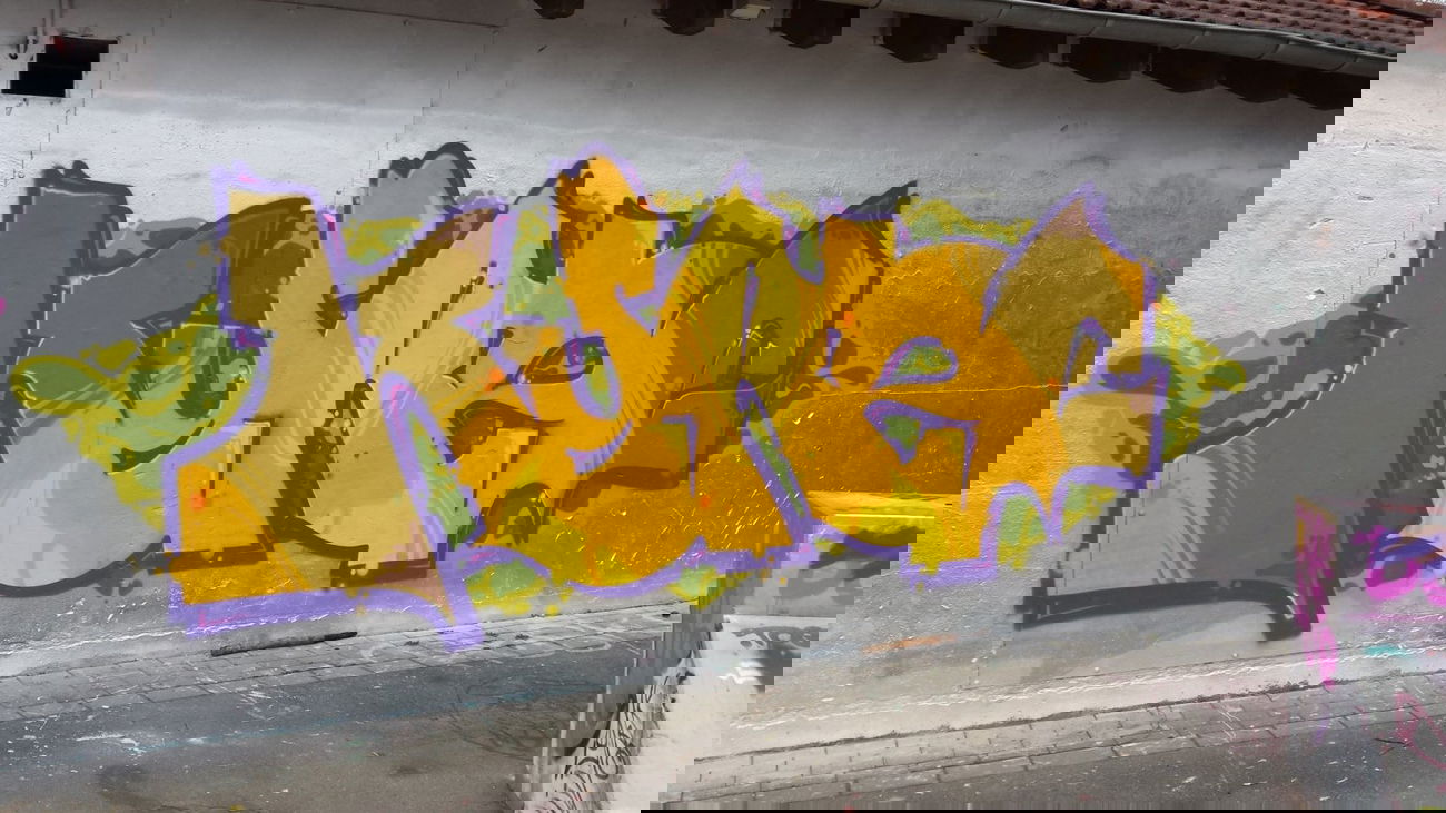 Graffiti Wall - Photo by Pillepalle