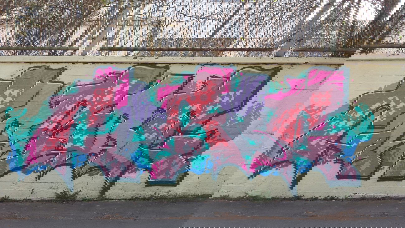 Graffiti Wall - Photo by Pillepalle - Cosbe