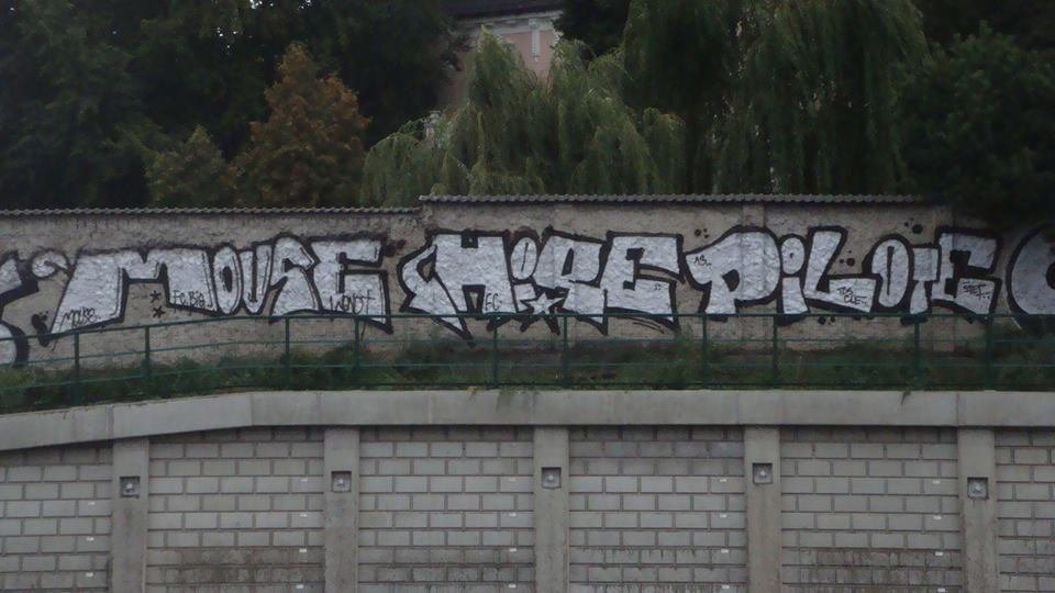 Graffiti Bombing - Photo by Pilote - Mouse*Hire*Pilote