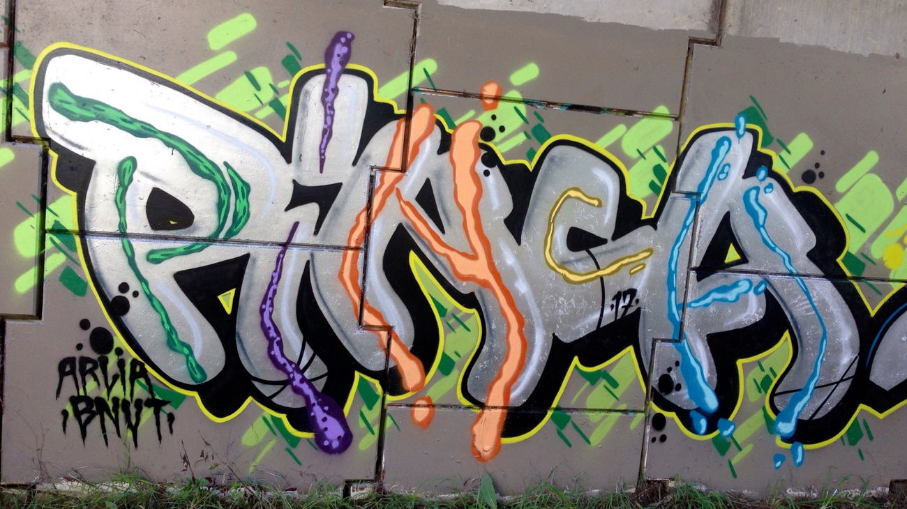 Graffiti Wall - Photo by Pincho1