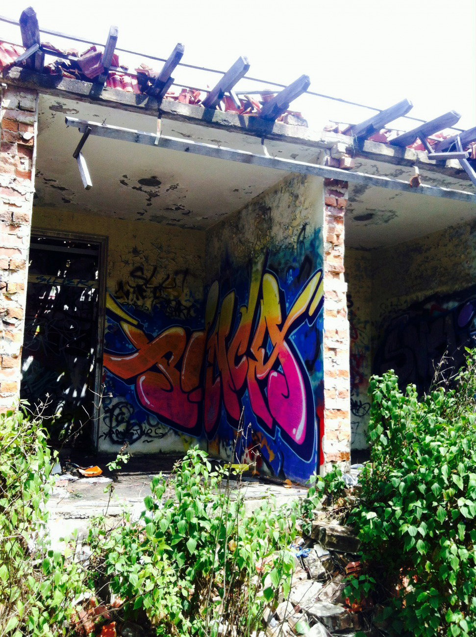 Graffiti Wall - Photo by Pincho1