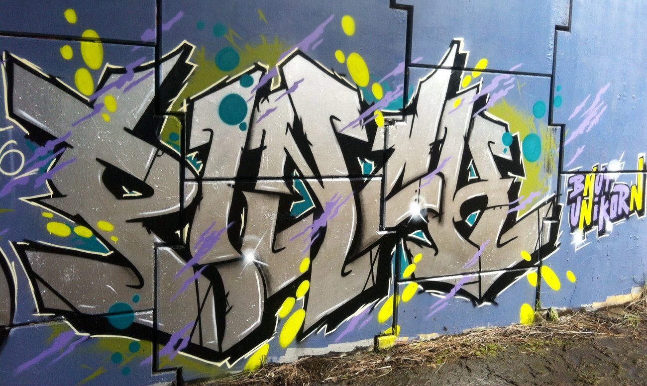 Graffiti Wall - Photo by Pincho1