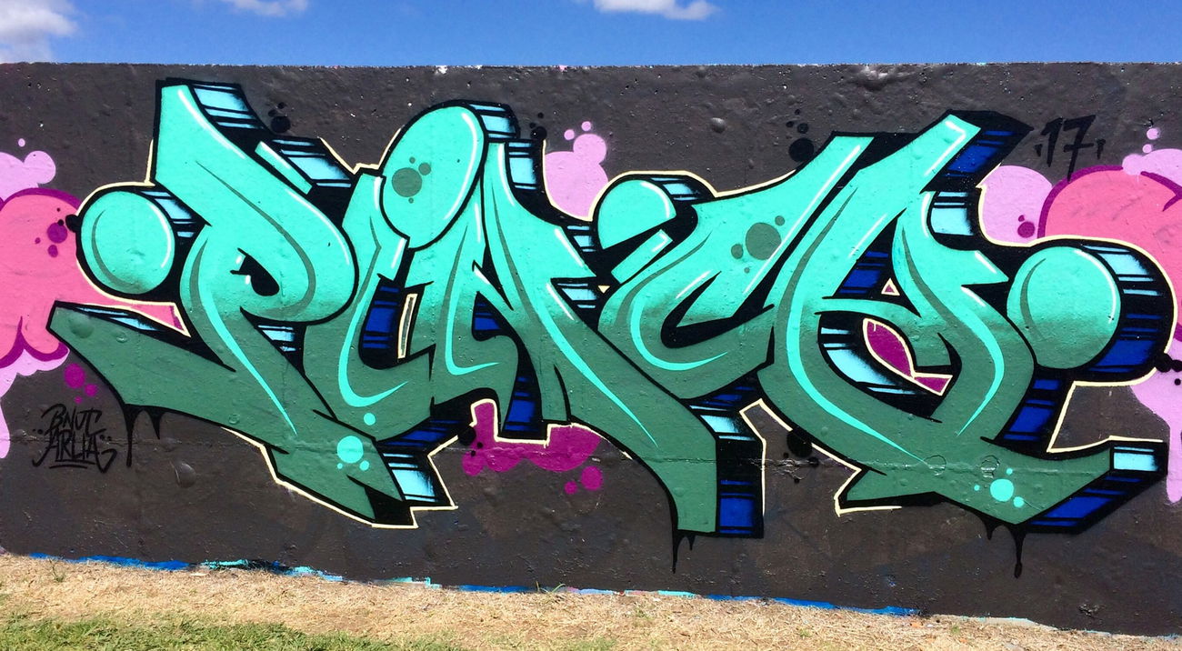 Graffiti Wall - Photo by Pincho1