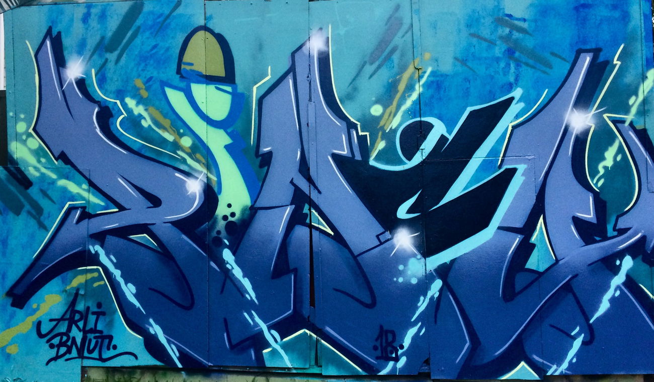 Graffiti Wall - Photo by Pincho1