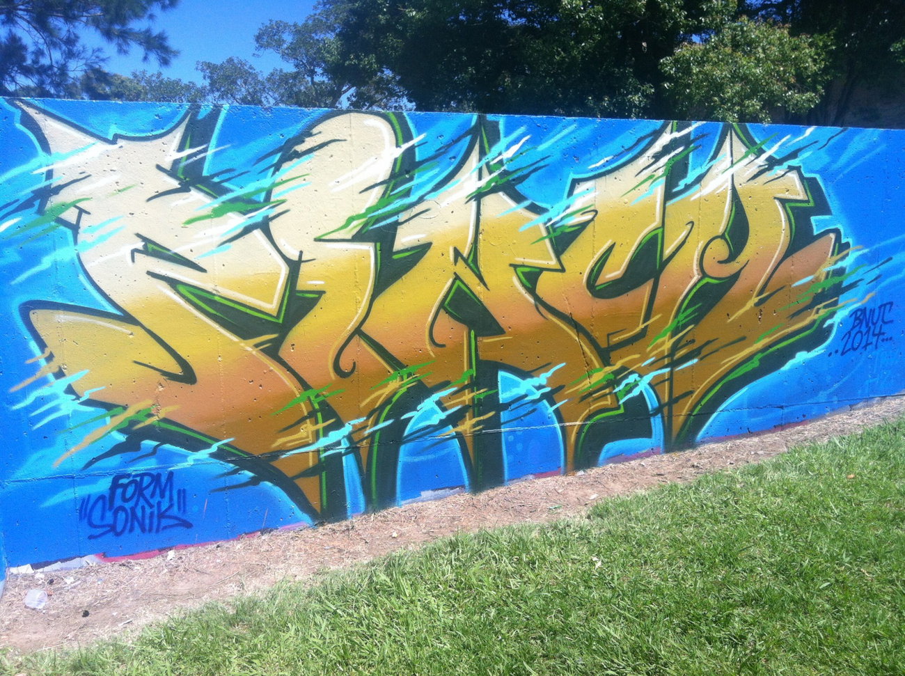 Graffiti Wall - Photo by Pincho1