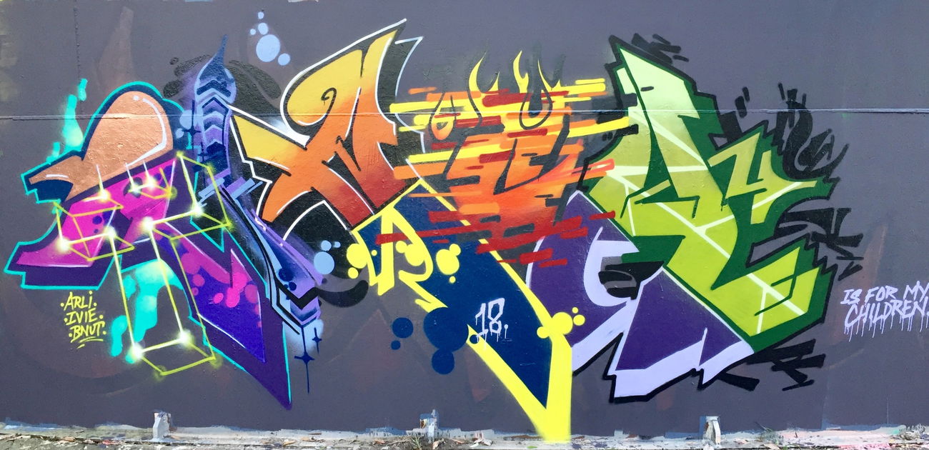 Graffiti Wall - Photo by Pincho1