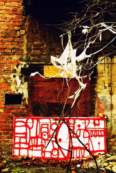 Graffiti Artwork - Photo by Piotr