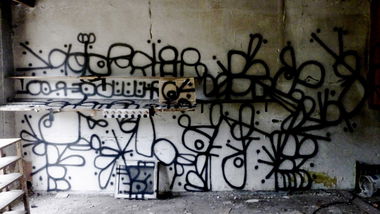 Graffiti Artwork - Photo by Piotr