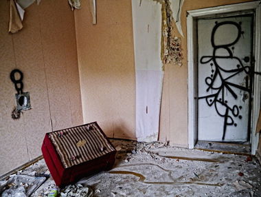 Graffiti Wall - Photo by Piotr