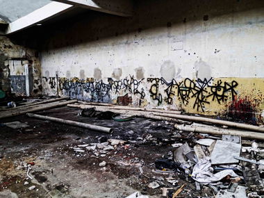 Graffiti Wall - Photo by Piotr