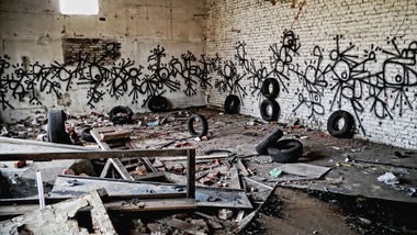 Graffiti Wall - Photo by Piotr