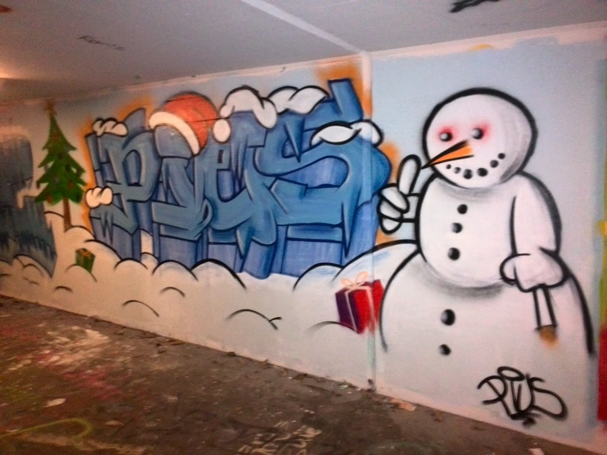 Graffiti Wall - Photo by Pius