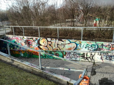 Graffiti Wall - Photo by Pius - hall, quick, pius (2014)