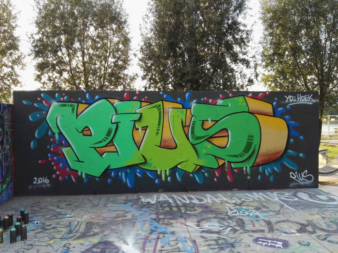 Graffiti Wall - Photo by Pius (2016)