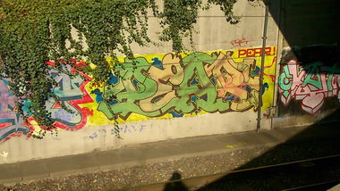 Graffiti Wall - Photo by Plattenbau - pear, mannheim