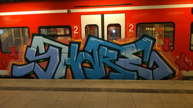 Graffiti Train - Photo by Plattenbau - share (2014)