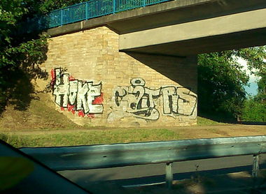 Graffiti Wall - Photo by Plattenbau - hoke, cat, rs