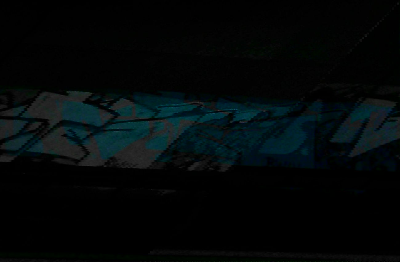 Graffiti Wall - Photo by Plattenbau - bites