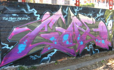Graffiti Wall in Chalkida - Photo by PoizTwo - Gore (2013)