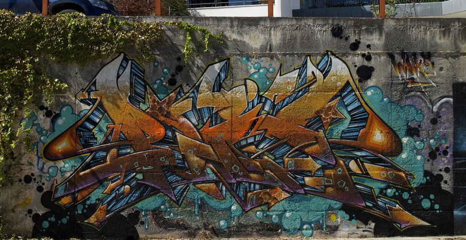 Graffiti Wall in Chalkida - Photo by PoizTwo (2012)