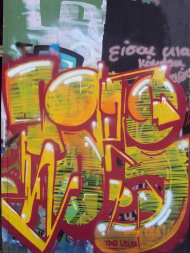 Graffiti Bombing in Chalkida - Photo by PoizTwo (2013)
