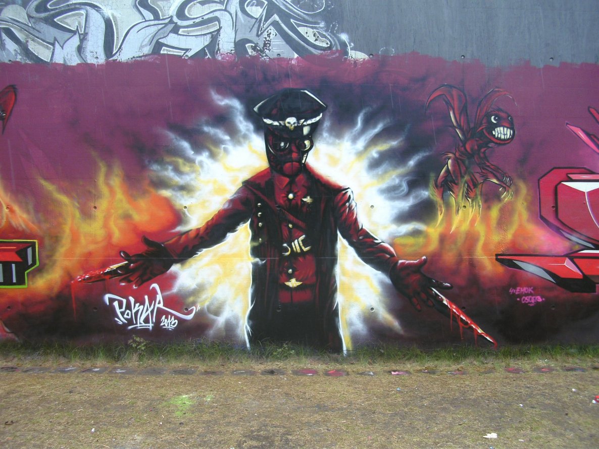 Graffiti Wall - Photo by Pokar - Pokar
