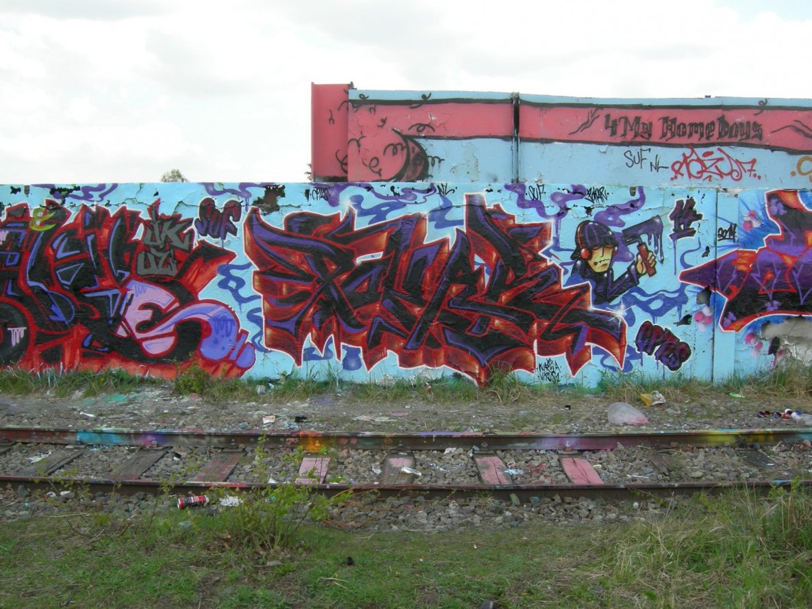 Graffiti Wall - Photo by Pokar - pokar (2014)