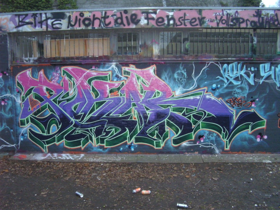 Graffiti Wall - Photo by Pokar - Pokar (2013)