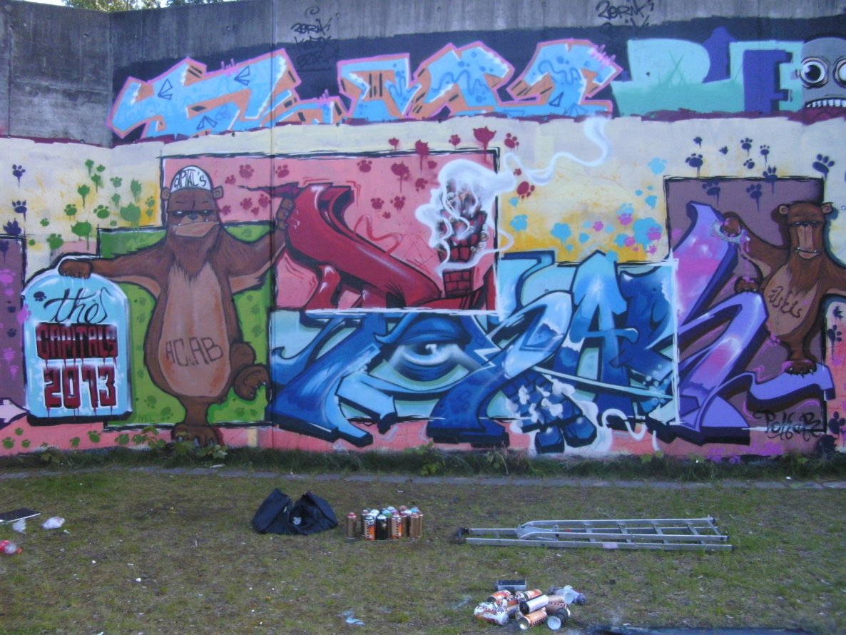 Graffiti Wall - Photo by Pokar - pokar (2013)