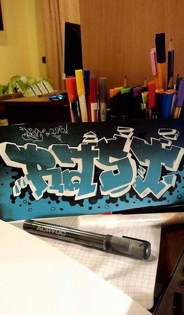 Graffiti Sketch - Photo by Poldek