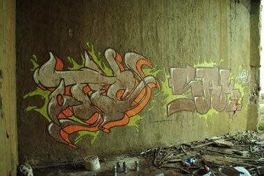 Graffiti Wall - Photo by PorcOnoner