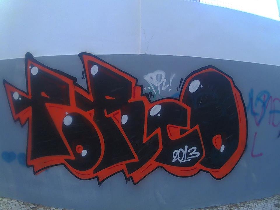 Graffiti Bombing in Lissabon - Photo by PorcOnoner