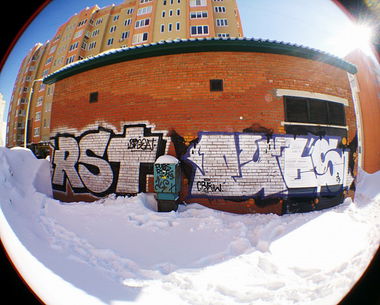 Graffiti Bombing in Ufa - Photo by Praton - Oks, Prate, Rst (2013)