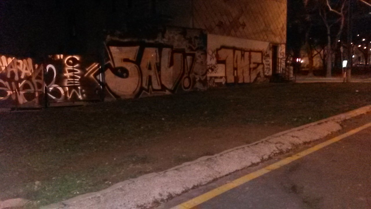 Graffiti Bombing - Photo by Prepnutymarak - SAV, 1WE (2013)